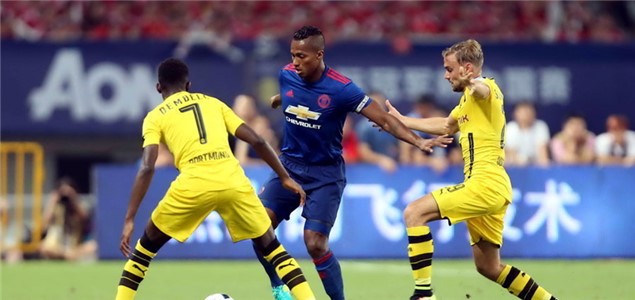 制作成员信 制作成员信